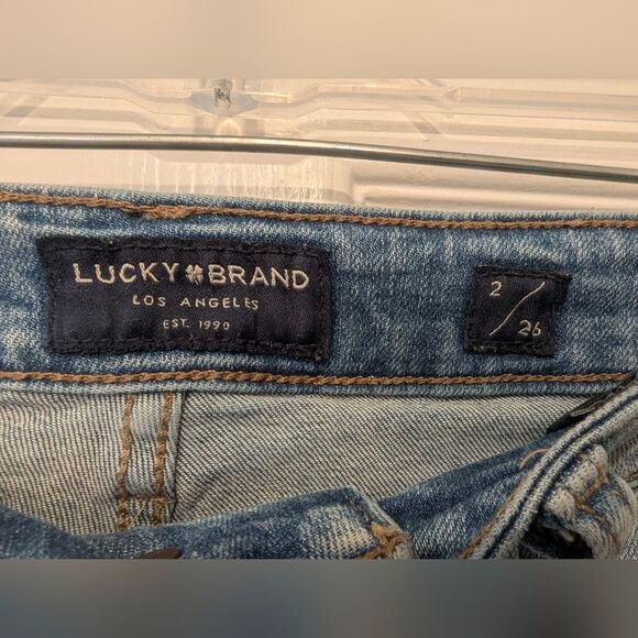 Lucky Brand Distressed Denim Shorts Sz 2 Light Wash Cutoff Festival The Roll up - Picture 6 of 10